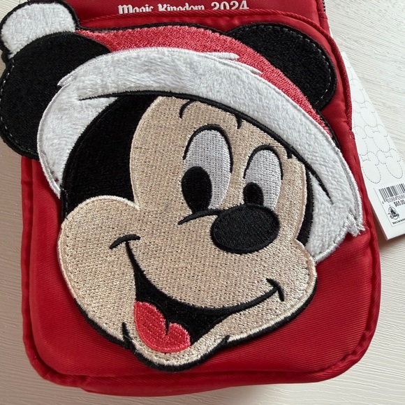 Lug x Disney Mickey Very Merry Christmas Party 2024 Mini Skeeter Crossbody NwT - Picture 3 of 11